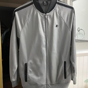 Athletic wind breaker